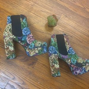 Retro Looking Platform Heels